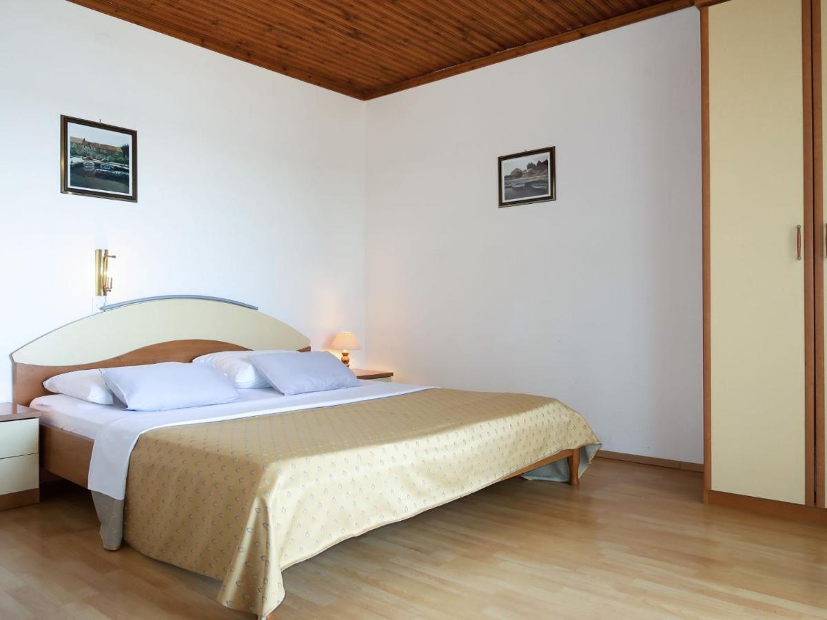 Apartment Ana - Rab166 By Interhome Barbat na Rabu Eksteriør billede